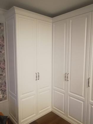 Угловой шкаф Бризе